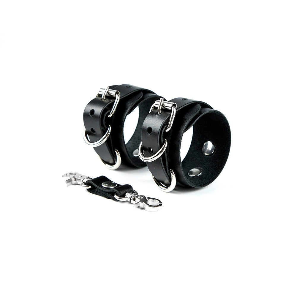 Bondage cuffs for ankles